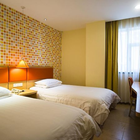 Home Inn Shanghai Daning International Guangzhong Road Circus City Eksteriør billede
